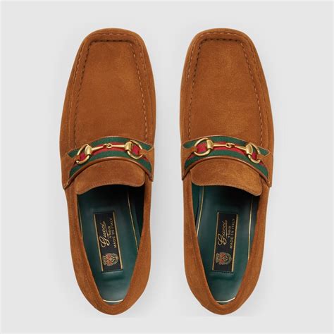 scarpe gucci uomo camoscio marrone|Mocassino uomo con Morsetto in camoscio marrone scuro.